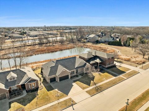 Tiny photo for 2711 Radbourne Drive, Bloomington, IL 61704 (MLS # 12588020)