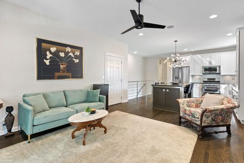 Tiny photo for 2729 N Sheffield Avenue #1S, Chicago, IL 60614 (MLS # 12467378)