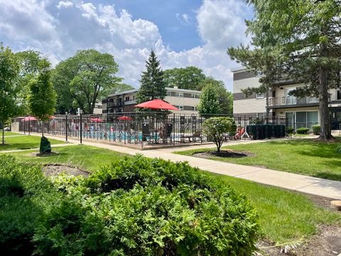 Tiny photo for 925 8th Avenue #1, La Grange, IL 60625 (MLS # 12695234)