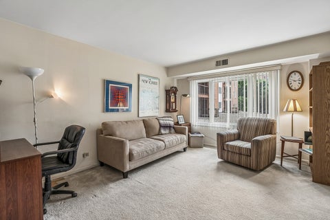 Tiny photo for 207 Rivershire Lane #207, Lincolnshire, IL 60069 (MLS # 12672678)