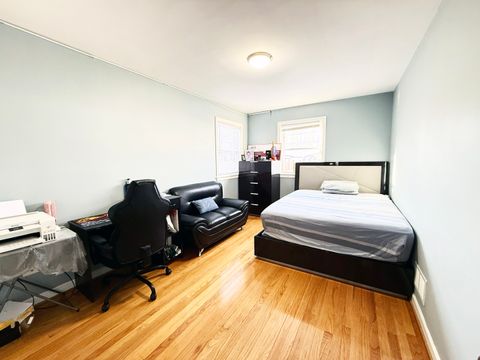 Tiny photo for 5910 N Kimball Avenue, Chicago, IL 60659 (MLS # 12529365)