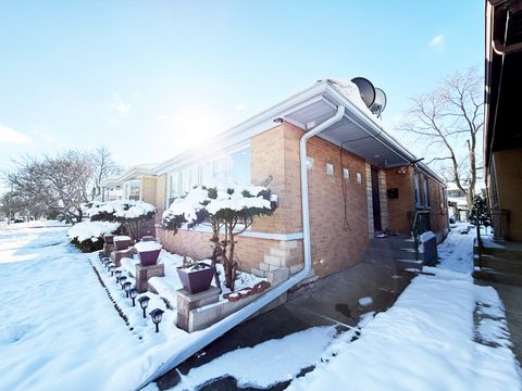 Tiny photo for 5910 N Kimball Avenue, Chicago, IL 60659 (MLS # 12529365)