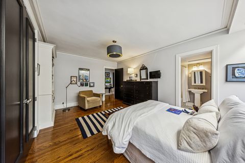 Tiny photo for 20 E Cedar Street #2C, Chicago, IL 60611 (MLS # 12505987)