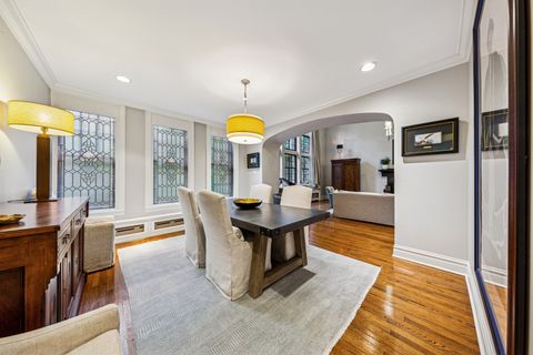 Tiny photo for 20 E Cedar Street #2C, Chicago, IL 60611 (MLS # 12505987)