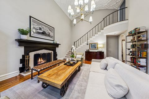 Tiny photo for 20 E Cedar Street #2C, Chicago, IL 60611 (MLS # 12505987)