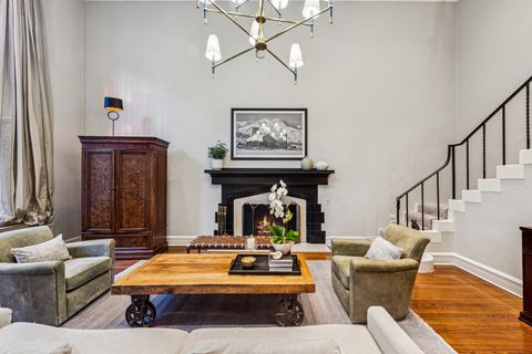 Tiny photo for 20 E Cedar Street #2C, Chicago, IL 60611 (MLS # 12505987)