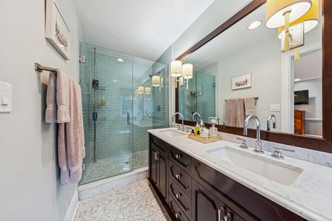 Tiny photo for 20 E Cedar Street #2C, Chicago, IL 60611 (MLS # 12505987)