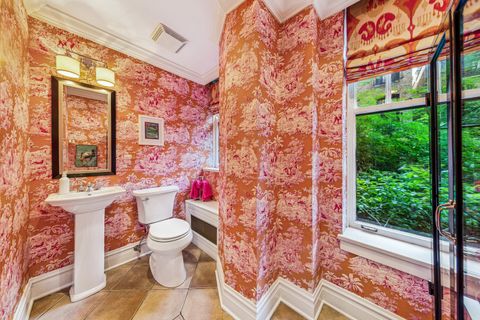 Tiny photo for 20 E Cedar Street #2C, Chicago, IL 60611 (MLS # 12505987)