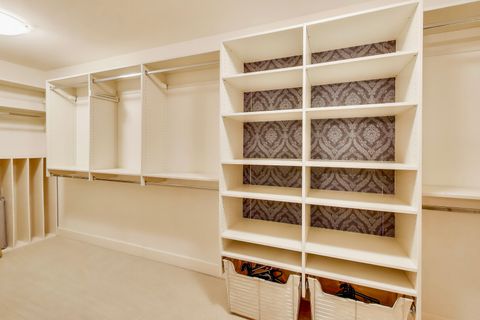 Tiny photo for 10 E Burlington Street #2C, Riverside, IL 60546 (MLS # 12528033)