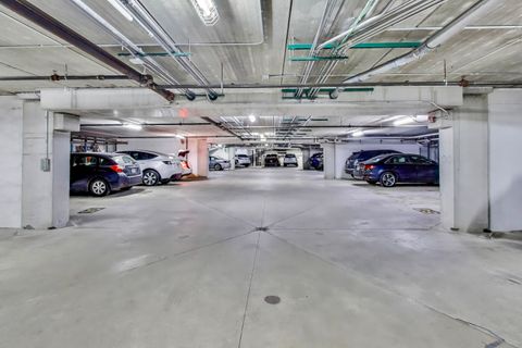 Tiny photo for 10 E Burlington Street #2C, Riverside, IL 60546 (MLS # 12528033)