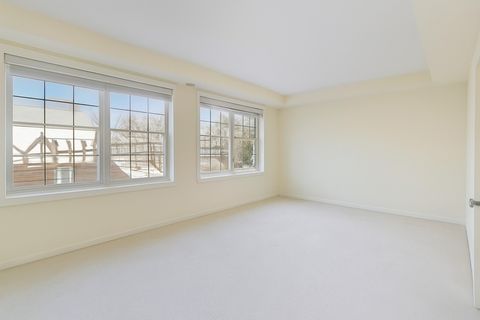 Tiny photo for 10 E Burlington Street #2C, Riverside, IL 60546 (MLS # 12528033)