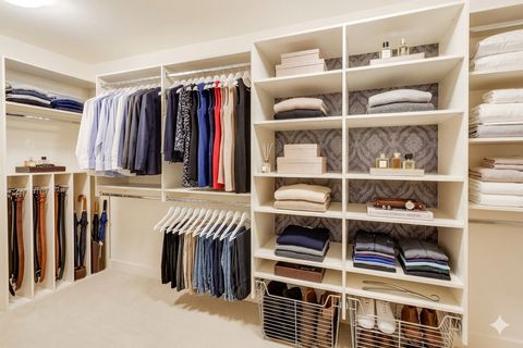 Tiny photo for 10 E Burlington Street #2C, Riverside, IL 60546 (MLS # 12528033)