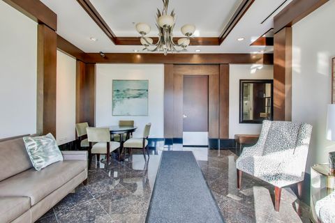 Tiny photo for 10 E Burlington Street #2C, Riverside, IL 60546 (MLS # 12528033)