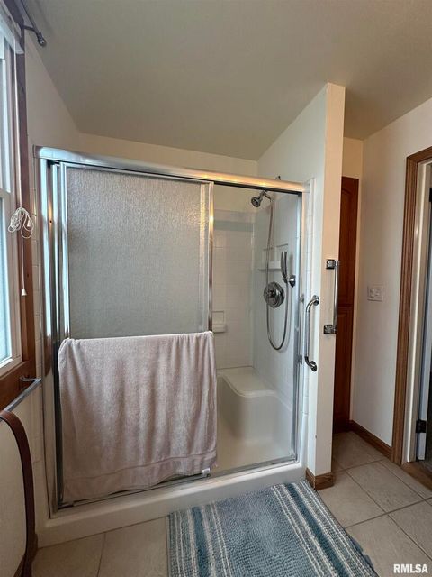 Tiny photo for 206 W Homer Avenue, Harrisburg, IL 62946 (MLS # EB460171)