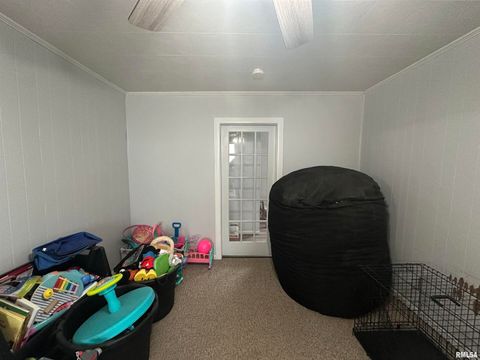 Tiny photo for 206 W Homer Avenue, Harrisburg, IL 62946 (MLS # EB460171)