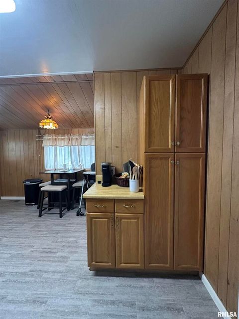 Tiny photo for 206 W Homer Avenue, Harrisburg, IL 62946 (MLS # EB460171)