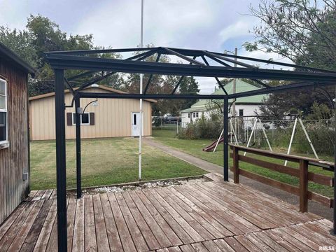 Tiny photo for 206 W Homer Avenue, Harrisburg, IL 62946 (MLS # EB460171)