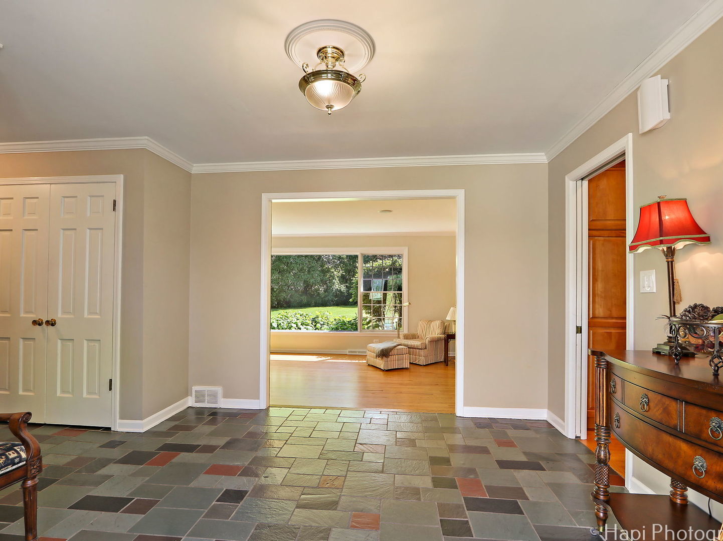 275 Surrey Lane