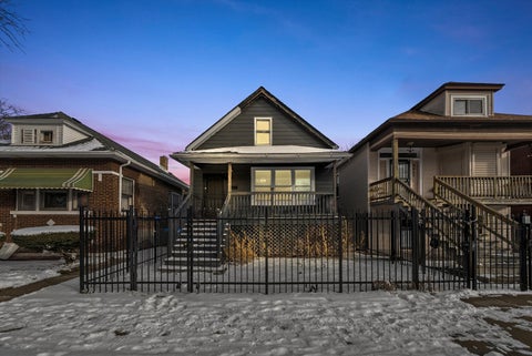 Tiny photo for 8545 S Saginaw Avenue, Chicago, IL 60617 (MLS # 12731010)