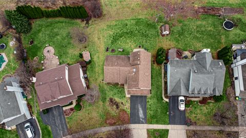 Tiny photo for 90 Copperwood Drive, Buffalo Grove, IL 60089 (MLS # 12589761)