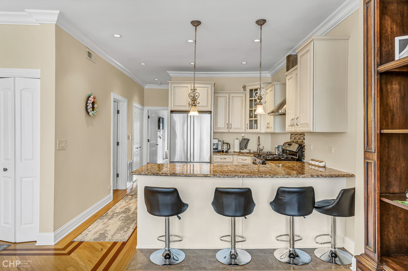 3104 W Walton Street