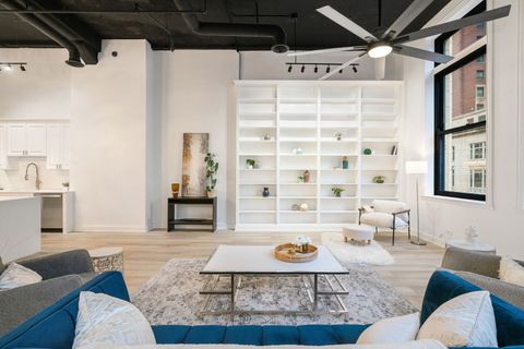 Tiny photo for 120 S State Street #4, Chicago, IL 60603 (MLS # 12622608)