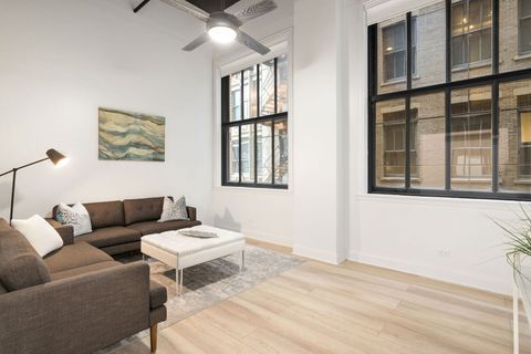 Tiny photo for 120 S State Street #4, Chicago, IL 60603 (MLS # 12622608)