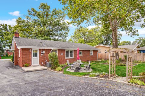 Tiny photo for 6840 W Evergreen Avenue, Palos Heights, IL 60463 (MLS # 12488513)