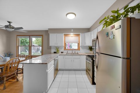 Tiny photo for 6840 W Evergreen Avenue, Palos Heights, IL 60463 (MLS # 12488513)