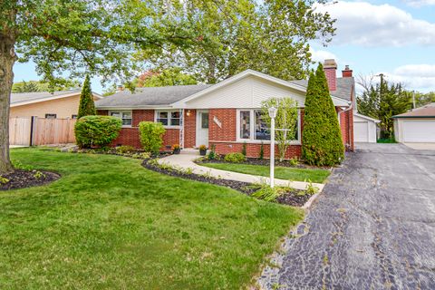 Tiny photo for 6840 W Evergreen Avenue, Palos Heights, IL 60463 (MLS # 12488513)