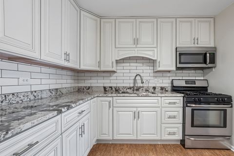 Tiny photo for 7666 S 88th Court, Justice, IL 60458 (MLS # 12493225)