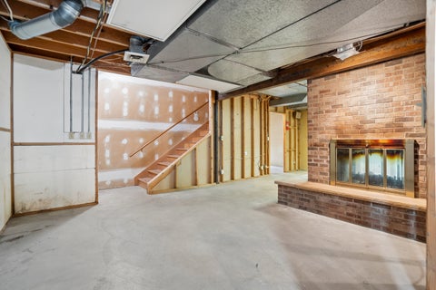 Tiny photo for 333 N 10th Street, Clinton, IA 52732 (MLS # 12683405)