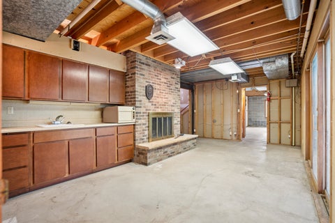 Tiny photo for 333 N 10th Street, Clinton, IA 52732 (MLS # 12683405)