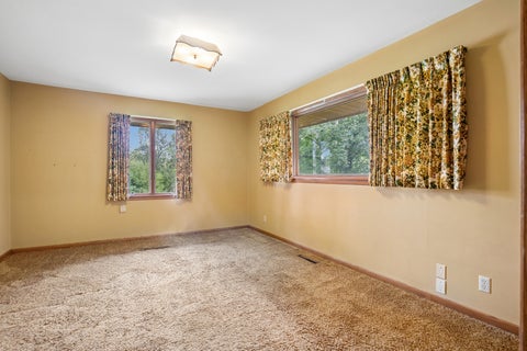 Tiny photo for 333 N 10th Street, Clinton, IA 52732 (MLS # 12683405)
