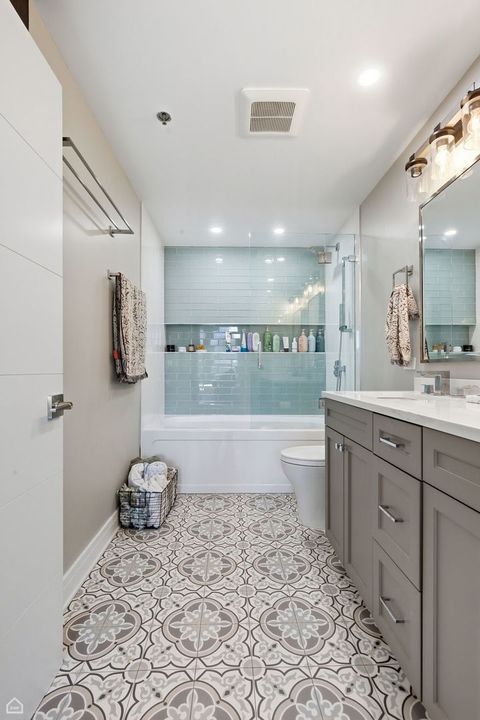 Tiny photo for 511 W Division Street #512, Chicago, IL 60610 (MLS # 12589986)