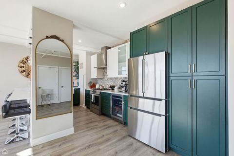 Tiny photo for 511 W Division Street #512, Chicago, IL 60610 (MLS # 12589986)