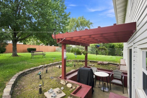 Tiny photo for 652 Sussex Lane, Crystal Lake, IL 60014 (MLS # 12752285)