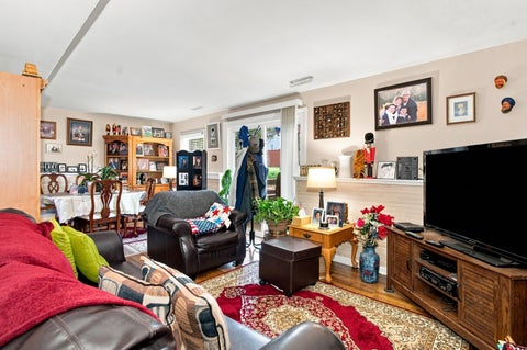 Tiny photo for 652 Sussex Lane, Crystal Lake, IL 60014 (MLS # 12752285)