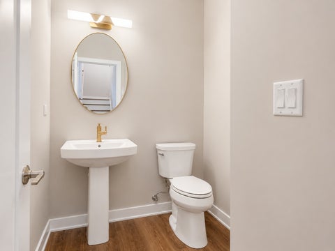 Tiny photo for 186 N East River Road, Des Plaines, IL 60016 (MLS # 12678859)