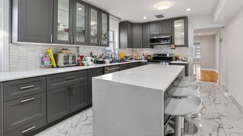 Tiny photo for 6104 N KIMBALL Avenue, Chicago, IL 60659 (MLS # 12576855)