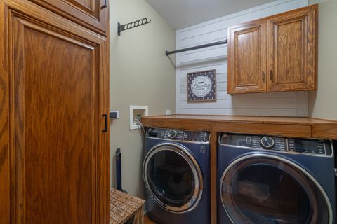 Tiny photo for 1114 Tara Court, Joliet, IL 60431 (MLS # 12528989)