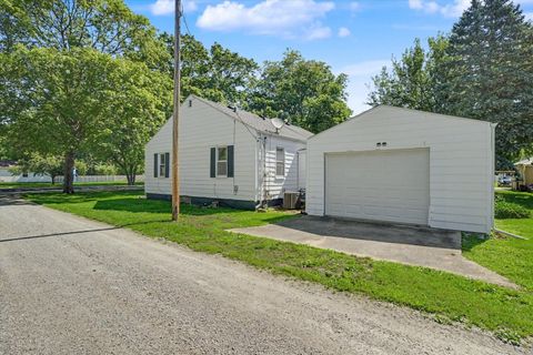 Tiny photo for 219 E 4th Street, Gibson City, IL 60936 (MLS # 12668066)