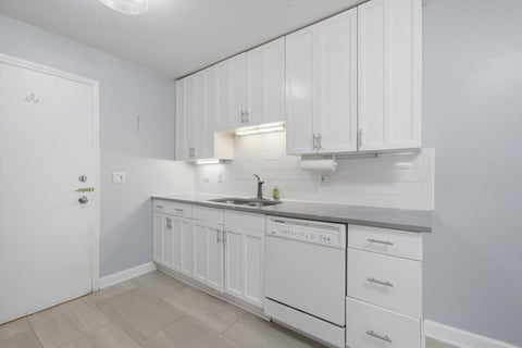 Tiny photo for 1046 Hampton Harbor #1046, Schaumburg, IL 60193 (MLS # 12713690)