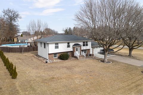Tiny photo for 506 6TH Street, Andover, IL 61233 (MLS # 12611347)