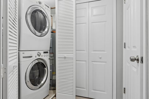 Tiny photo for 4731 S Ingleside Avenue #D1, Chicago, IL 60615 (MLS # 12723335)