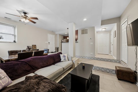 Tiny photo for 4731 S Ingleside Avenue #D1, Chicago, IL 60615 (MLS # 12723335)