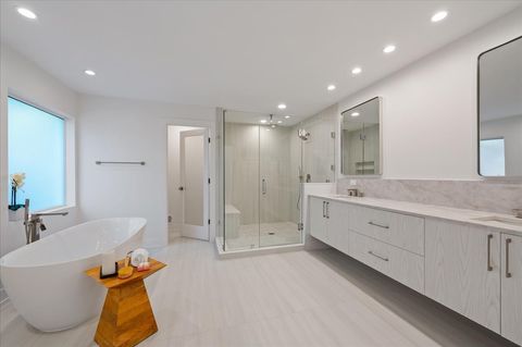 Tiny photo for 1666 Cloverdale Avenue, Highland Park, IL 60035 (MLS # 12527269)