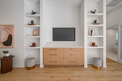 Tiny photo for 1666 Cloverdale Avenue, Highland Park, IL 60035 (MLS # 12527269)