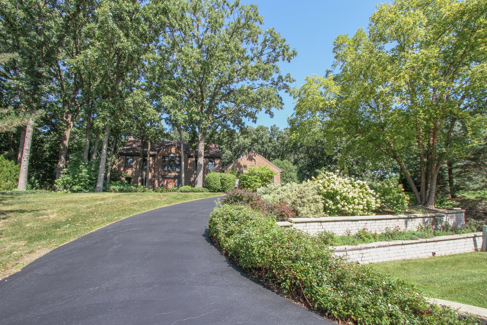 24530 Hummingbird Court