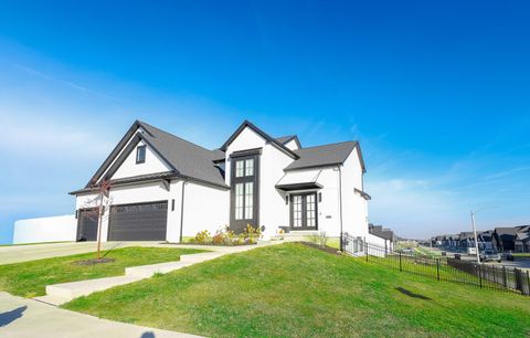 Photo of 1112 Bell Grove Lane, Bloomington, IL 61705 (MLS # 12646286)
